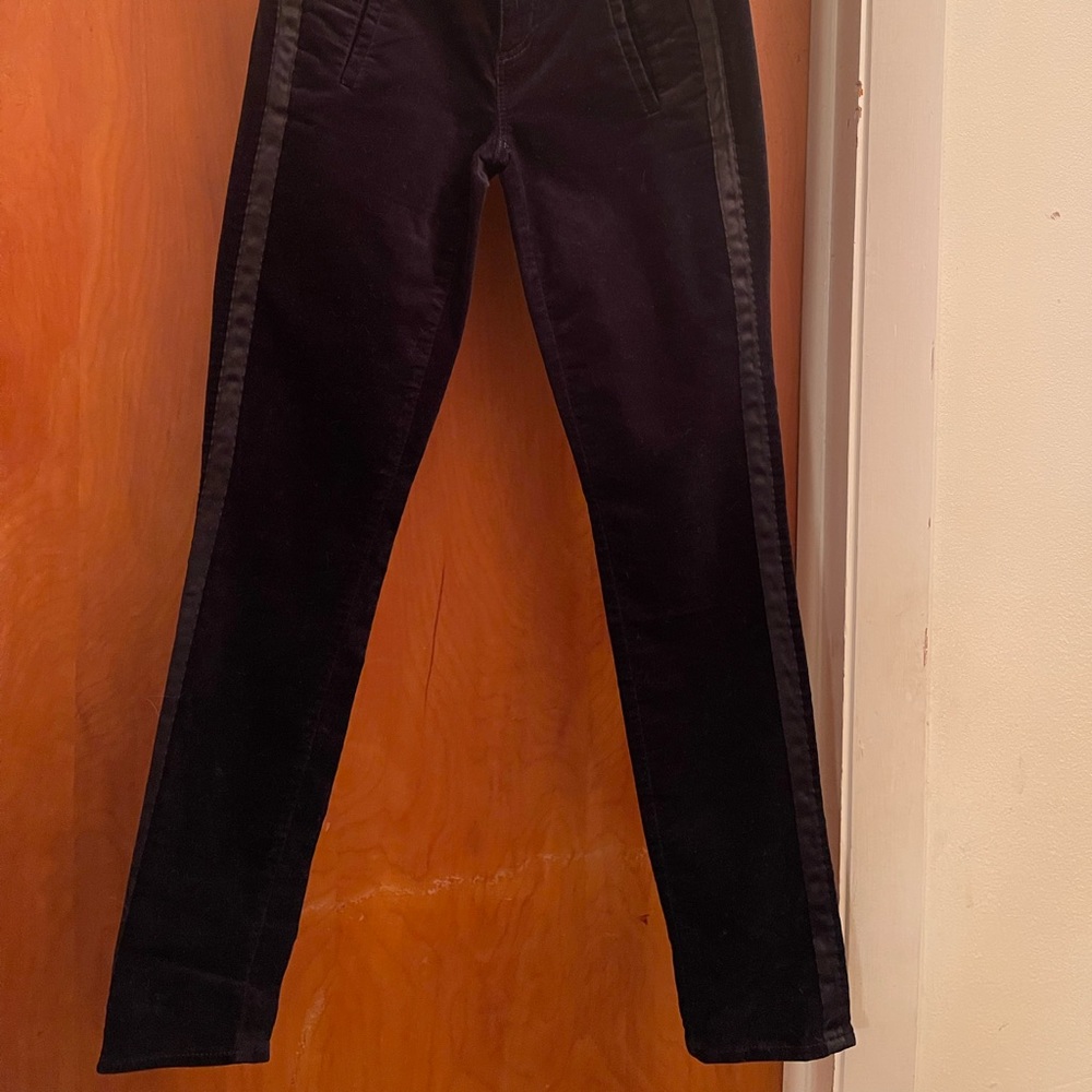 LOFT, size 00 black velvet.